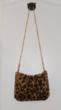 Load image into Gallery viewer, Cheetah purse
