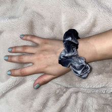 Load image into Gallery viewer, Gray velvet zipper scrunchie
