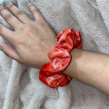 Load image into Gallery viewer, Velvet scrunchie
