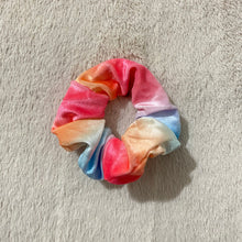 Load image into Gallery viewer, Velvet zipper scrunchie
